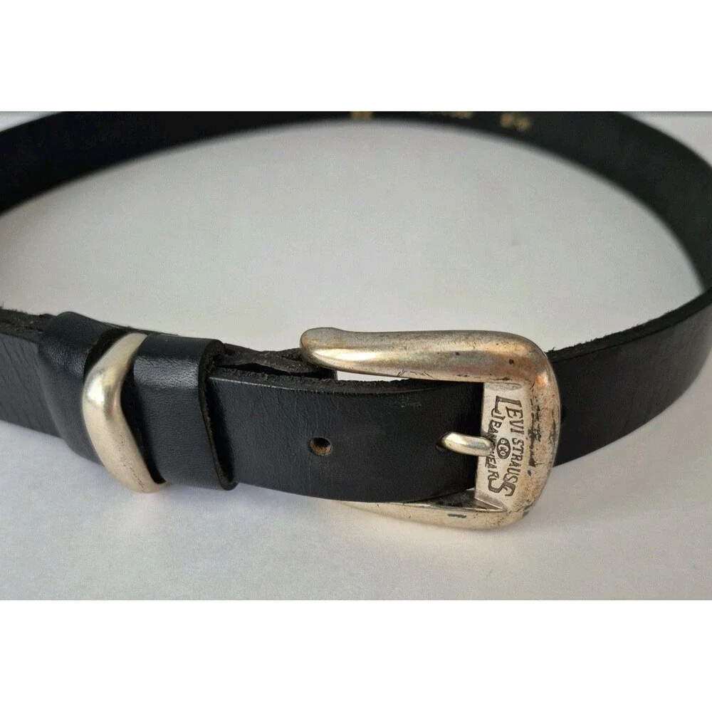 Levis Strauss Black Full Grain Leather Silver Buckle Adjustable Belt Kids Medium